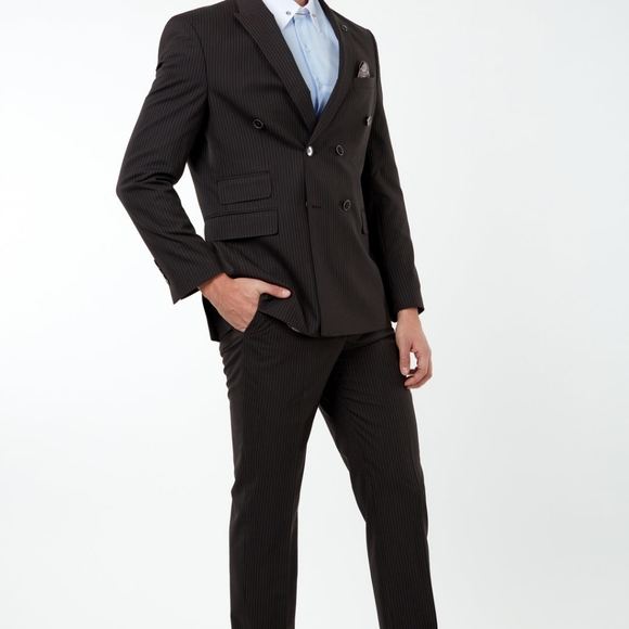 Double Breasted Pinstripe Suit 36R x 30W - Picture 3 of 6